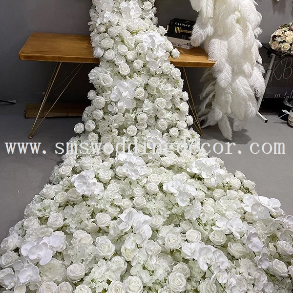 table setting flower arrangements