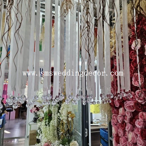 ceiling decoration with cloth