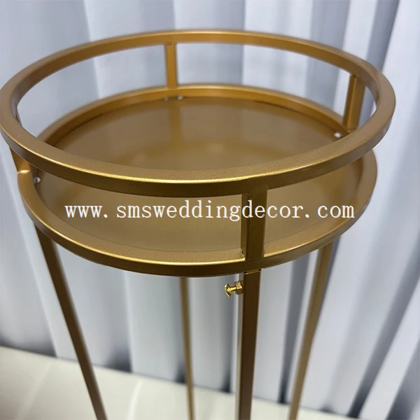 wedding table flower stands