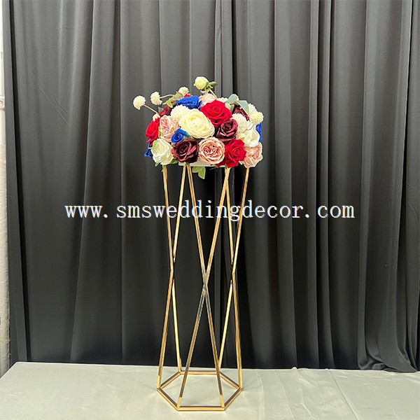 gold flower centerpiece stand